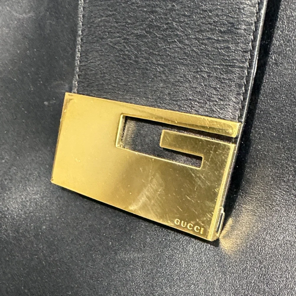 Elegant Gucci Black Leather Tote Bag - Picture 2 of 8